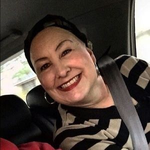 Meet your Posher, Debbie